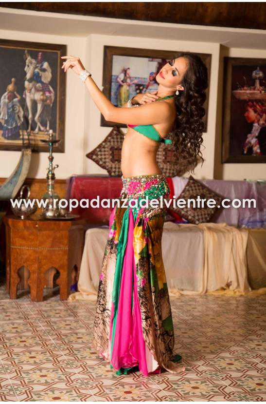 Traje Buthayna