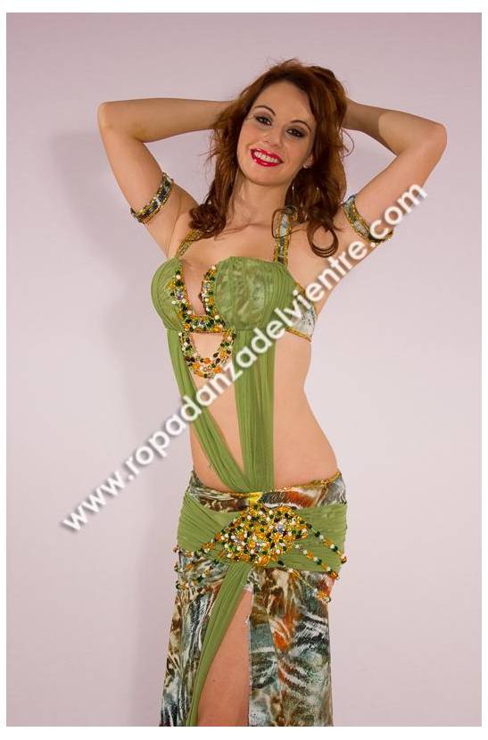 Traje Husn